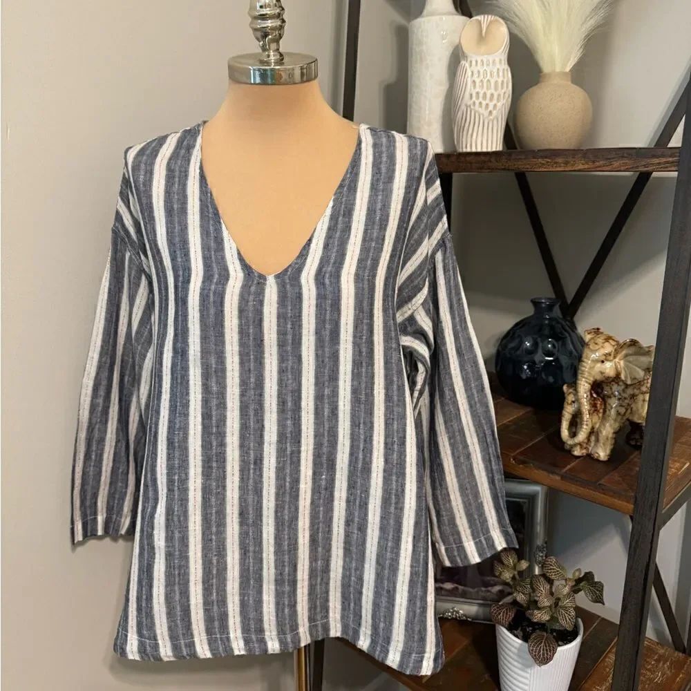 CP Shades Linen Tunic Top Size MED Striped V-Neck A-line Blue White Red